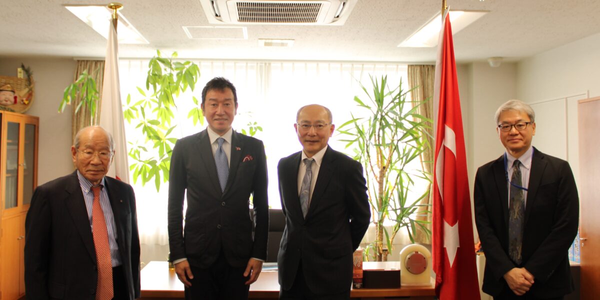 政府代表／特命全権大使（関西担当）　在大阪トルコ共和国名誉総領事館　来訪